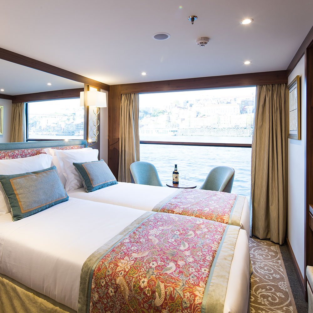 Douro Elegance Standard Cabin.jpg